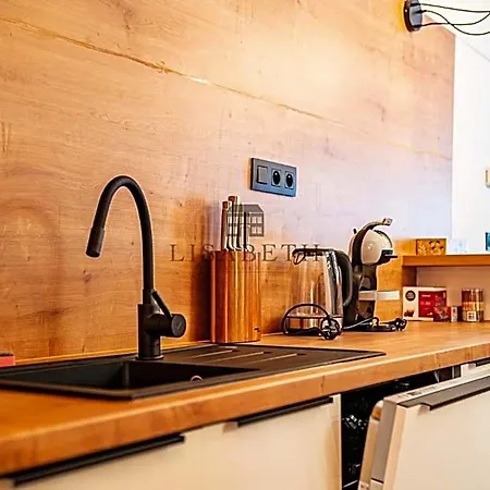 Apartmanhotel Lisabeth 4*