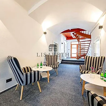Apartmanhotel Lisabeth 4*